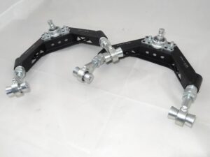 Wahacze regulowane przód do NISSAN 370Z