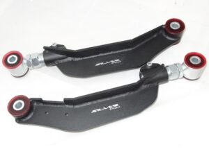 Regulowane wahacze tylne do MERCEDES W204 dla aut z xenonem